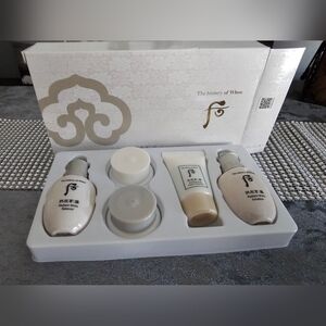 The History of Whoo Gongjinhyang Seol Radiant White Special Gift Kit-NIB